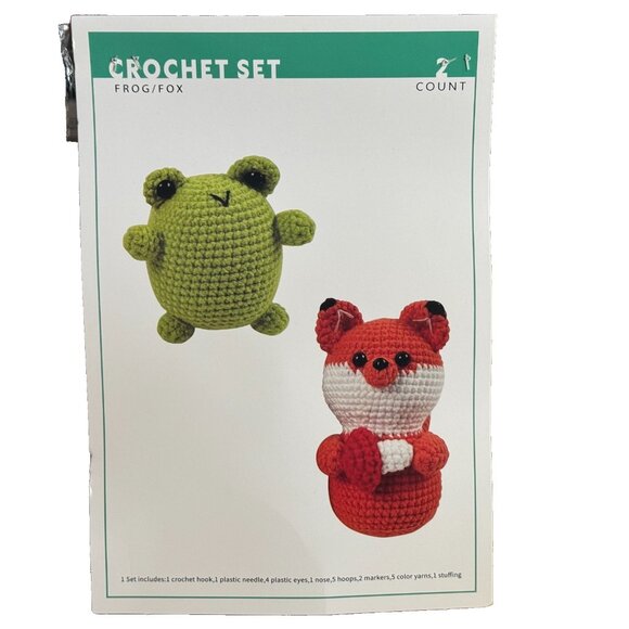 Bullseye's Playground™ 2ct Crochet Set Kit Amigurumi: Frog/Fox - Picture 2 of 13